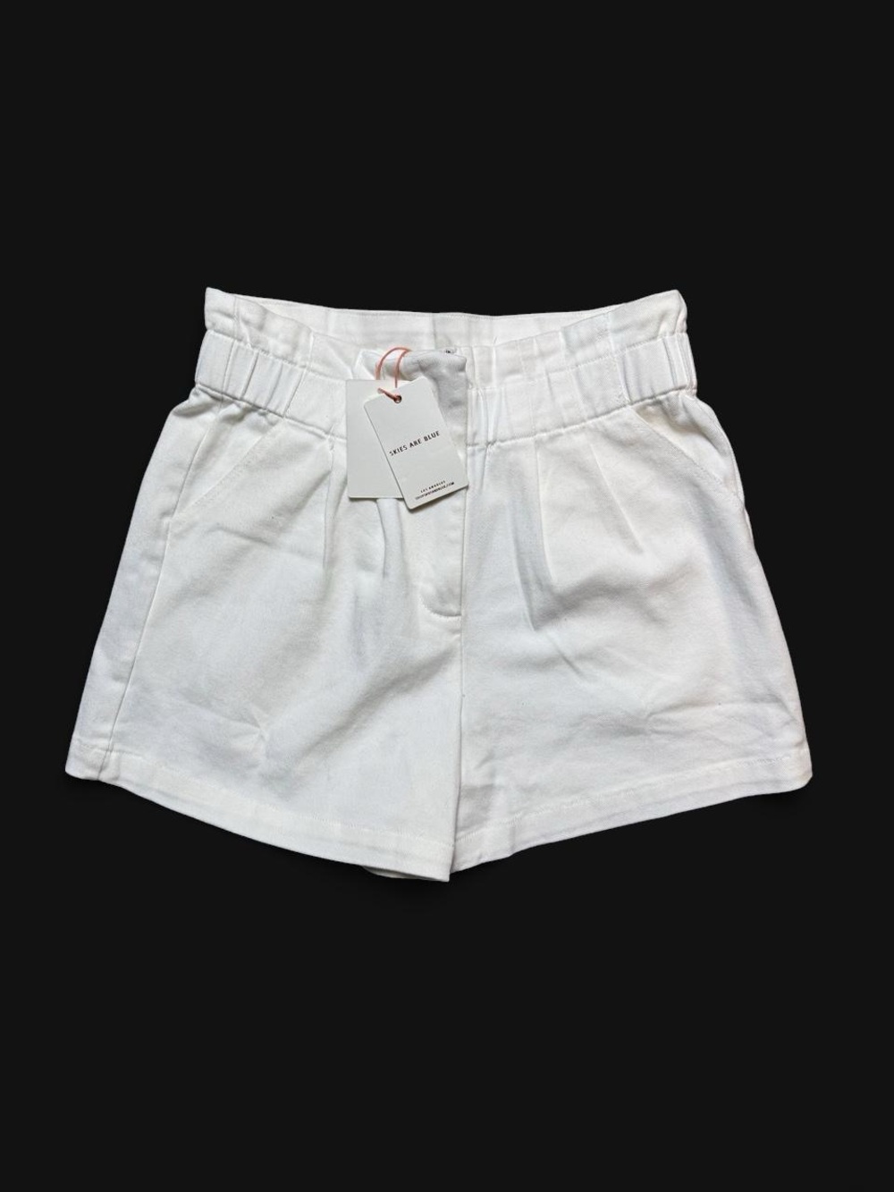 Skies Are Blue White High-Waist Elastic Casual Shorts - NWT - Size Small
